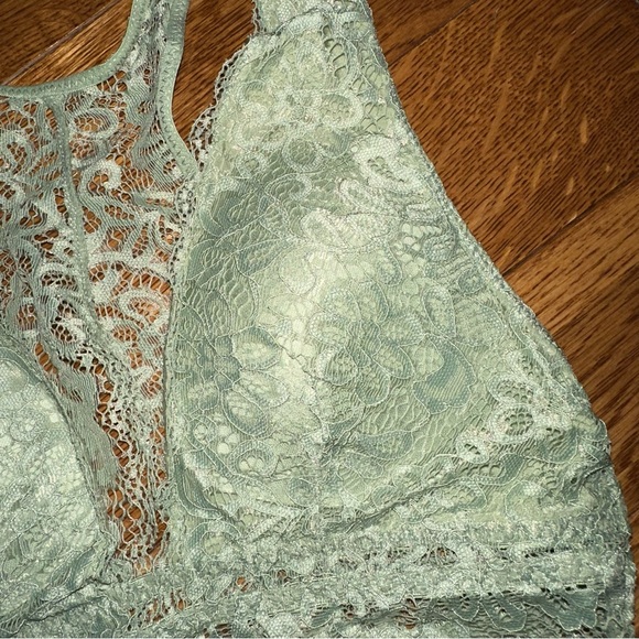 Padded lace bralette - Picture 3 of 7
